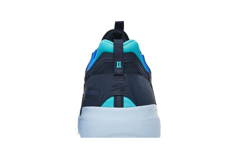 Кроссовки Nike Nyjah Free 2 SB 'Blue Flame Pack'