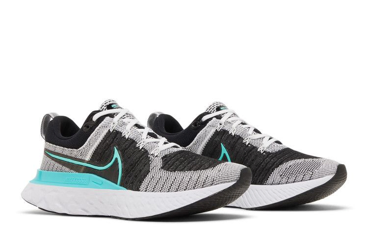 wmns-react-infinity-run-flyknit-2-black-aurora-green-ct2423-103_07