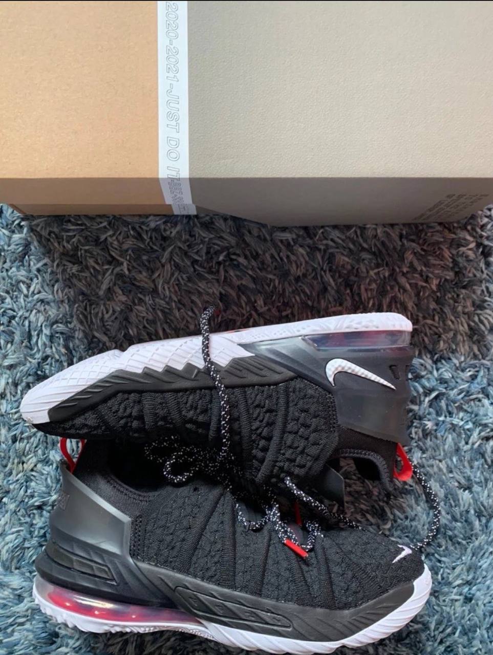 Кроссовки Nike LeBron 18 GS Black University Red