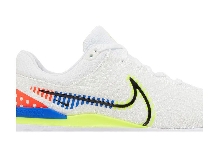 react-infinity-run-flyknit-3-premium-white-racer-blue-volt-dx1629-100_01