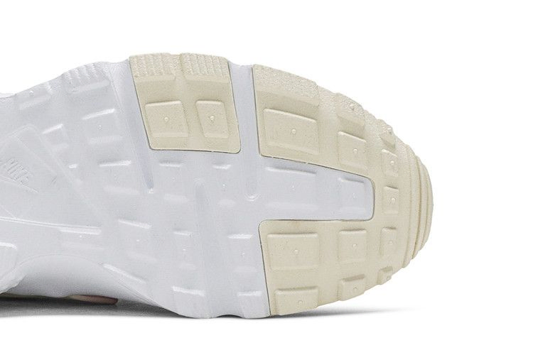 Кроссовки Nike Huarache Run GS 'Cream Fuchsia'