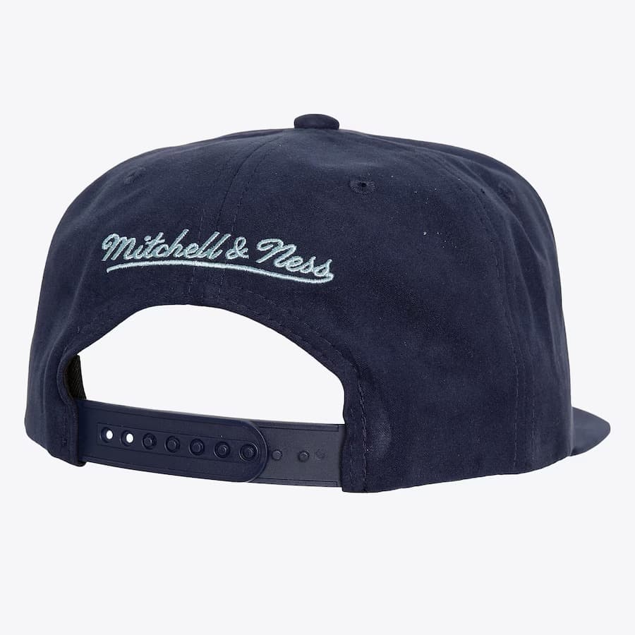 Бейсболка Mitchell & Ness Navy Seattle Kraken Sweet Suede Snapback Hat