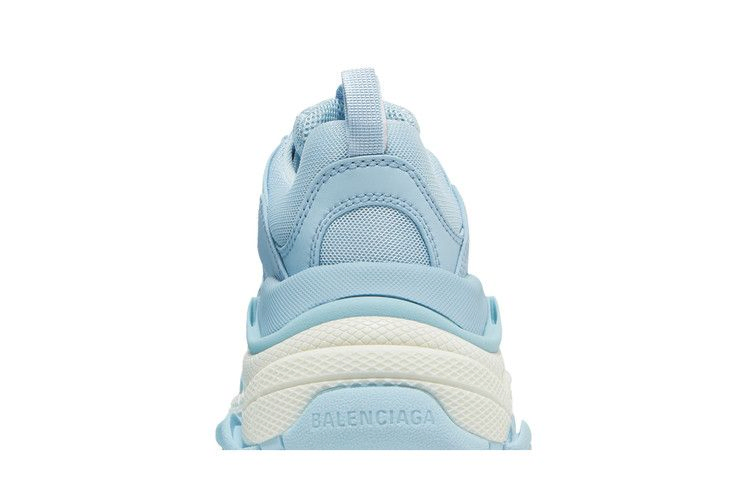 Кроссовки Balenciaga Wmns Triple S Sneaker 'Light Blue'
