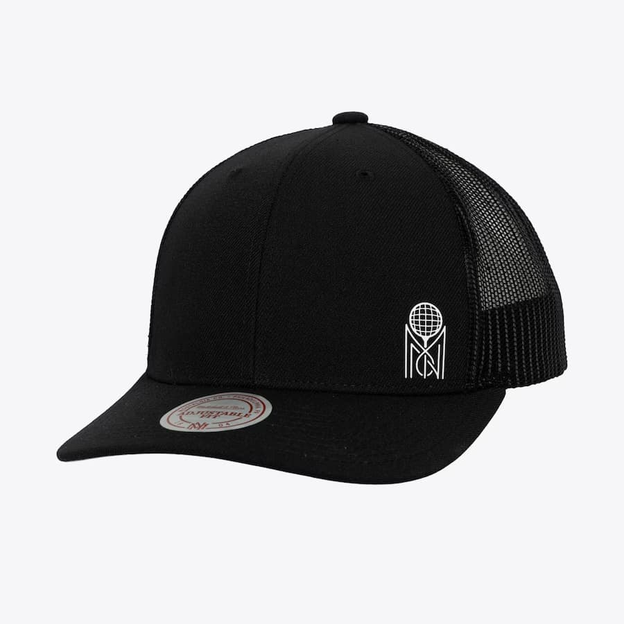 Бейсболка Mitchell & Ness Black Low Interlock Snapback Trucker Hat
