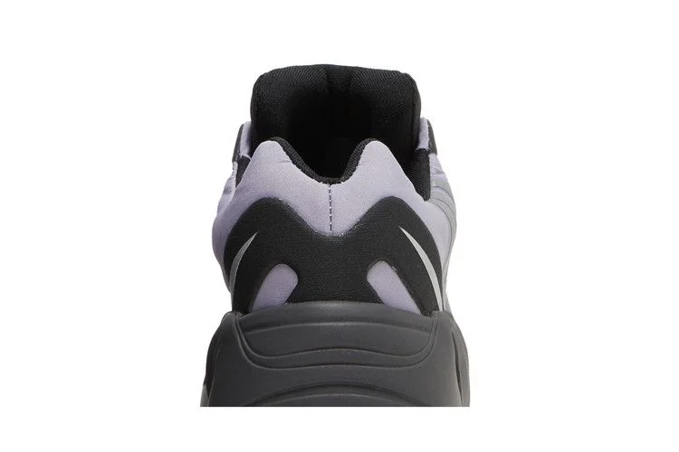 Кроссовки adidas Yeezy Boost 700 MNVN I 'Geode'