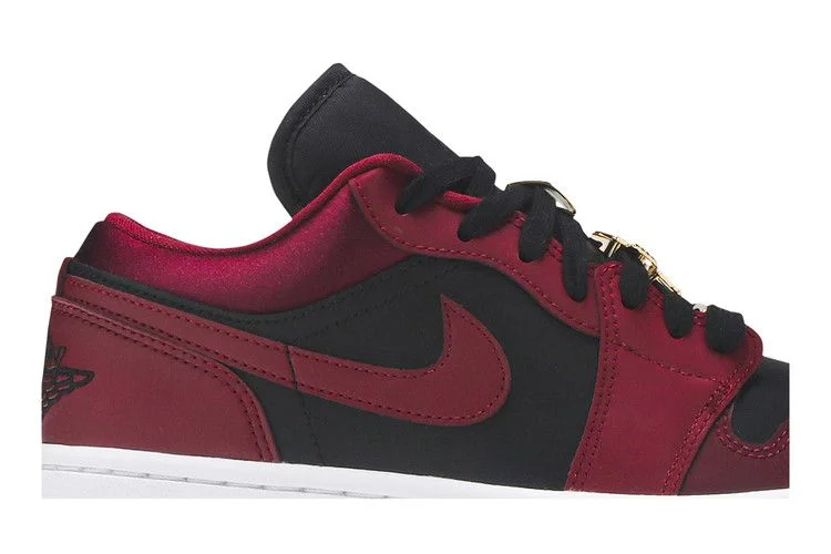 Кроссовки Wmns Air Jordan 1 Low SE 'Dark Beetroot'