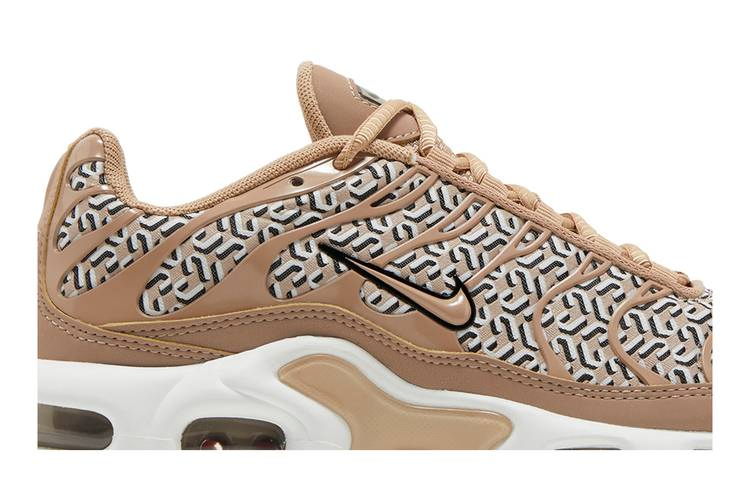 Кроссовки Nike Wmns Air Max Plus 'United in Victory'