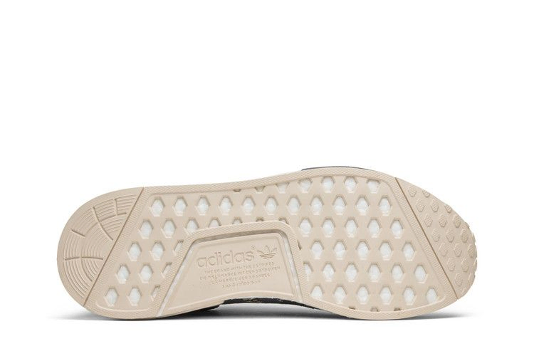 nmd_r1-grey-four-cq0858_03