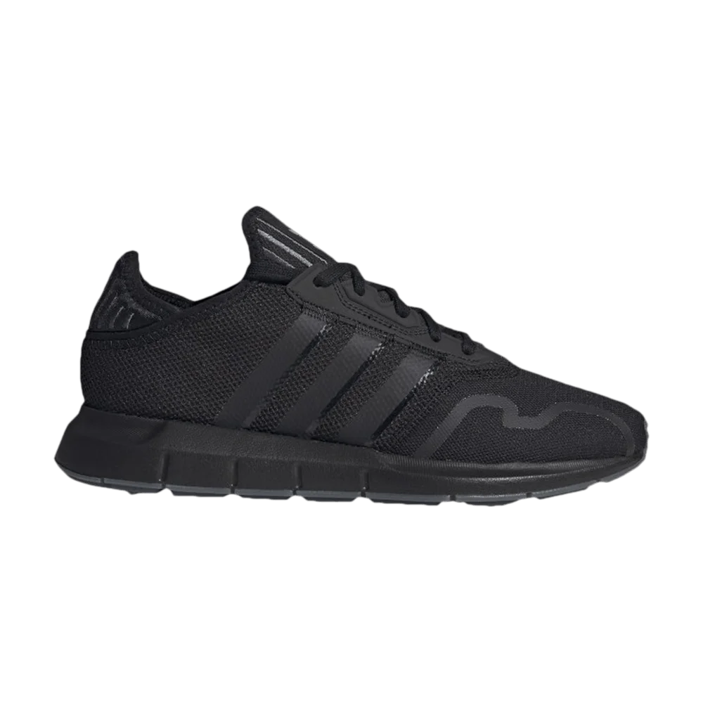 Krossovki-adidas-Swift-Run-X-Black-Blue-Metallic