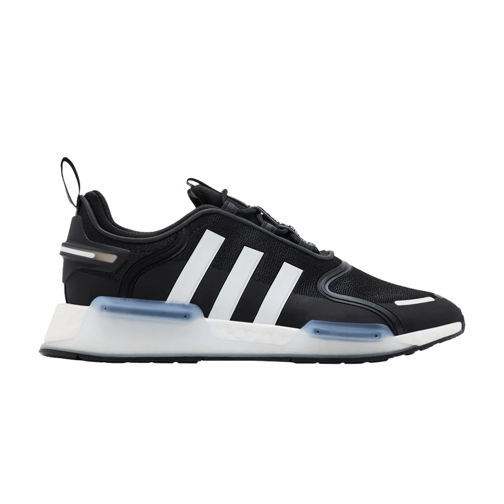 Krossovki-adidas-NMD_V3-Black-White