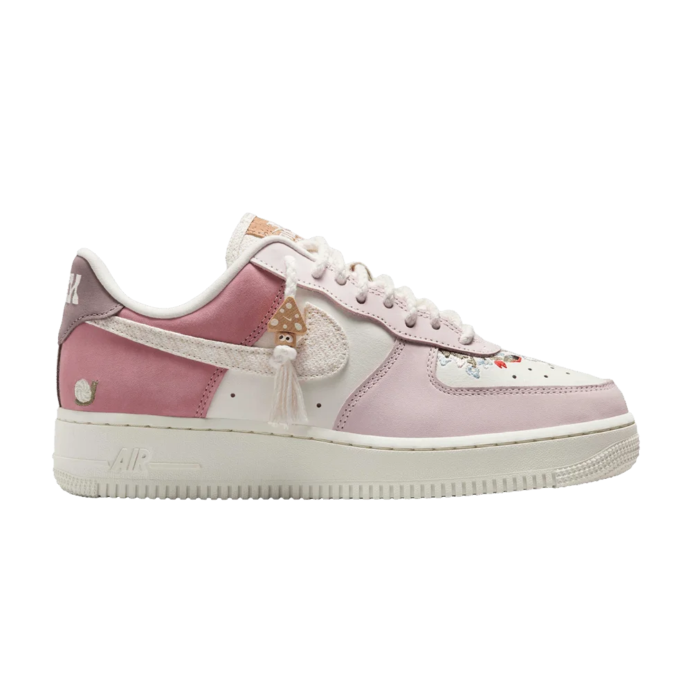 Кроссовки Nike Wmns Air Force 1 '07 LX 'Mushroom'