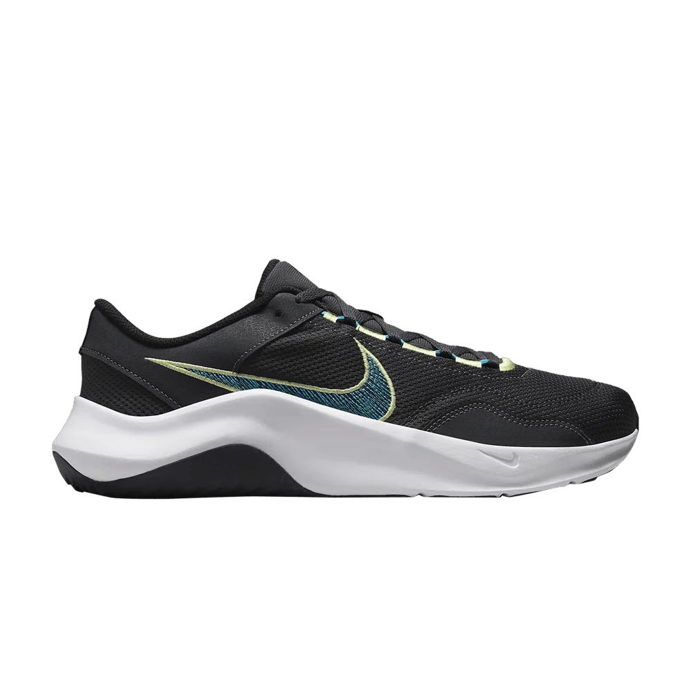 Krossovki-Nike-Legend-Essential-3-Next-Nature-Anthracite-Blue-Lightning