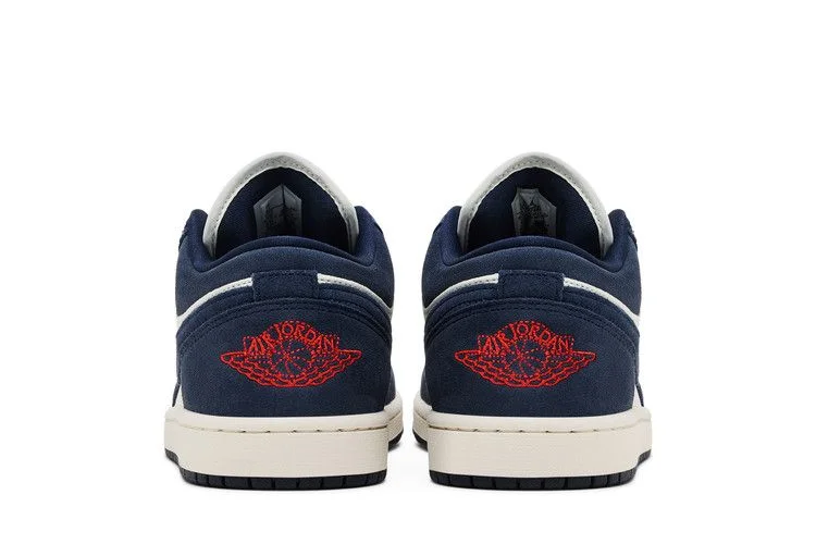 Кроссовки Air Jordan 1 Low SE 'Obsidian University Gold'