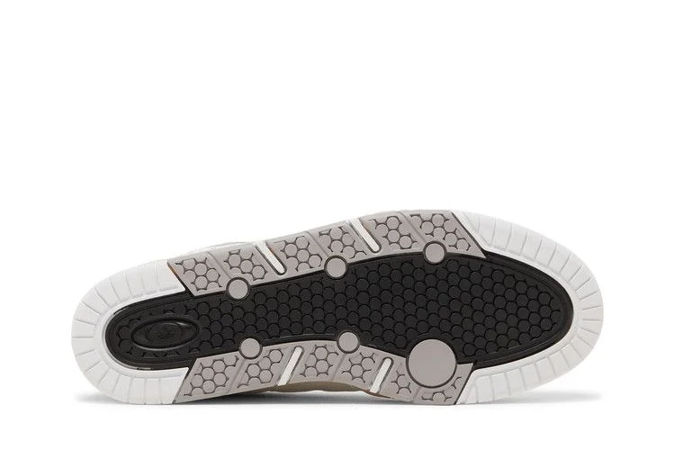 Krossovki-adidas-ADI2000-Chalk-White-Black-3