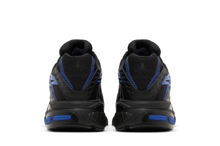 adistar-cushion-black-royal-blue-ig1739_05