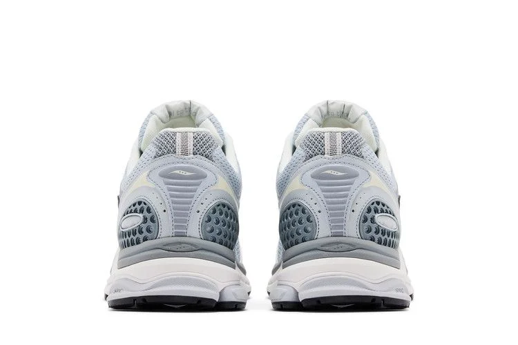 Krossovki-Saucony-ProGrid-Triumph-4-CS-Light-Grey-5