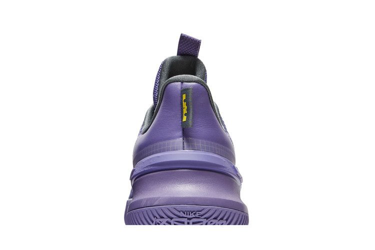 Кроссовки Nike LeBron Ambassador 13 'Lakers'