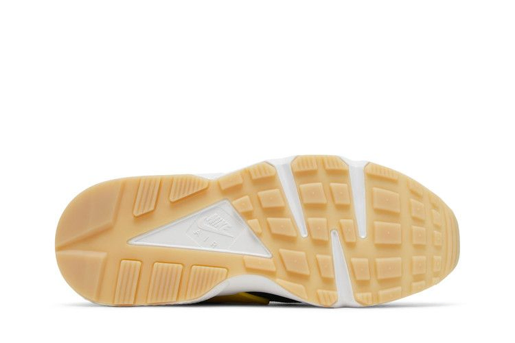 wmns-air-huarache-go-the-extra-smile-do5873-001_03