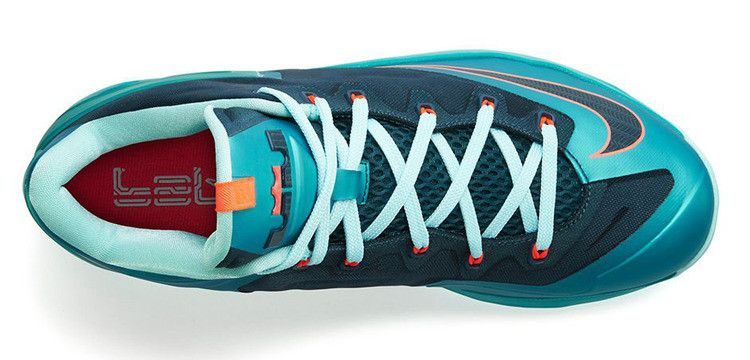 Кроссовки Nike Max LeBron 11 Low 'Turbo Green'