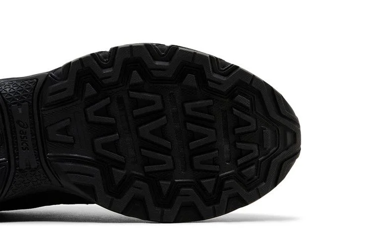 Кроссовки ASICS Gel Venture 6 Shield 'Triple Black'
