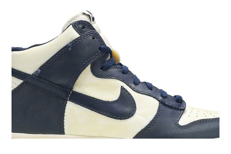 dunk-high-qk-vntg-318544-141_01