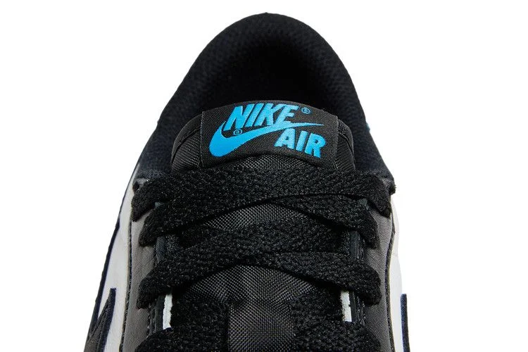 Krossovki-Air-Jordan-1-Retro-Low-OG-UNC-9