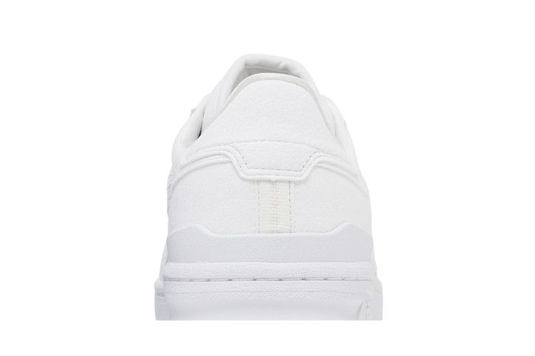 comme-des-garcons-shirt-x-vic-nbd-white-1201a904-100_06