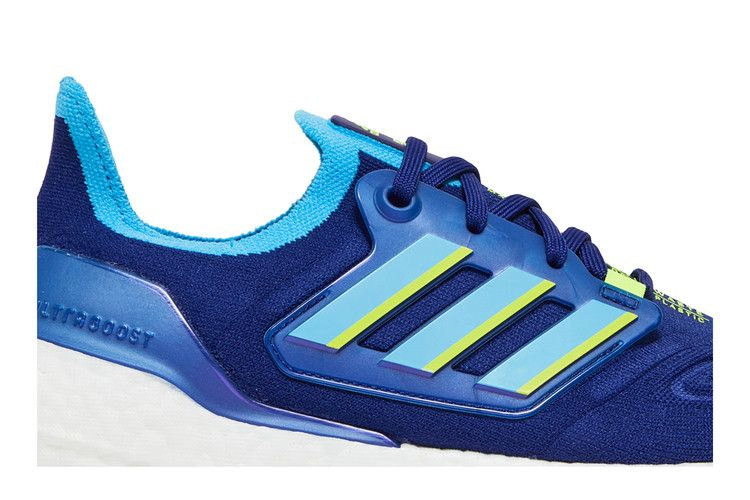 Кроссовки Adidas UltraBoost 22 'Legacy Indigo Solar Yellow'