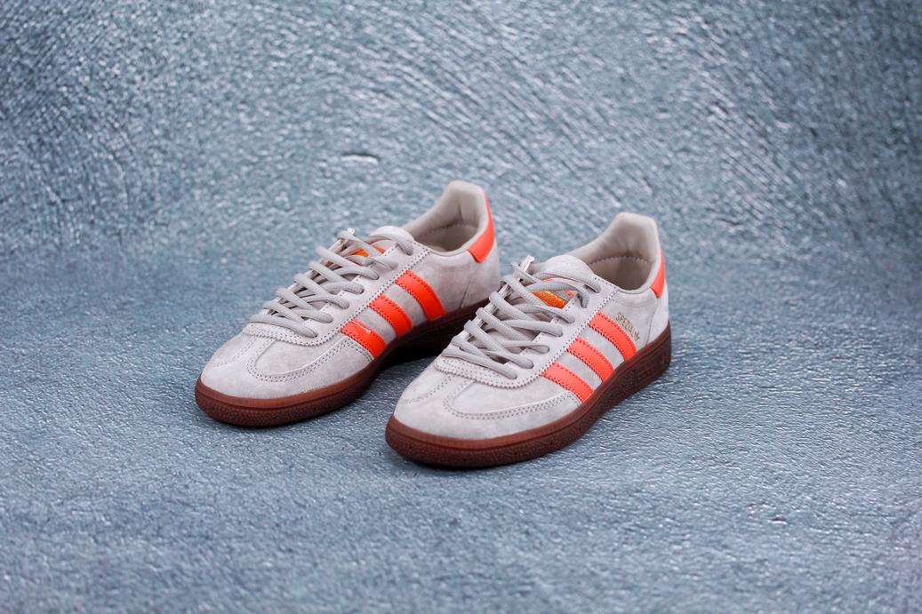 Кроссовки adidas Handball Spezial Grey Coral Gum