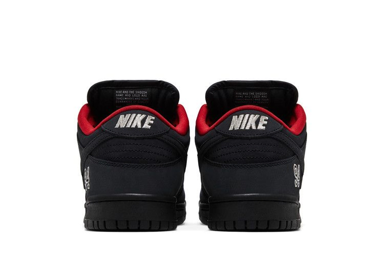 Кроссовки Supreme x Nike Dunk Low SB 'Black'