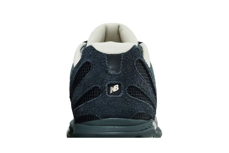 Krossovki-Stone-Island-x-New-Balance-ABZORB-1890-Deep-Forest-6