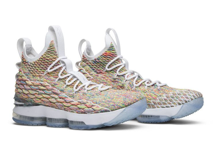 lebron-15-897648-900_07