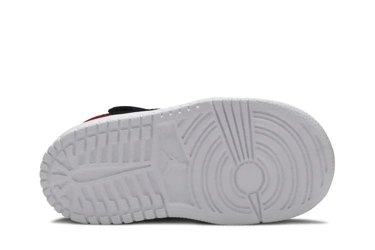 Krossovki-Air-Jordan-1-Low-ALT-TD-Black-Toe-3