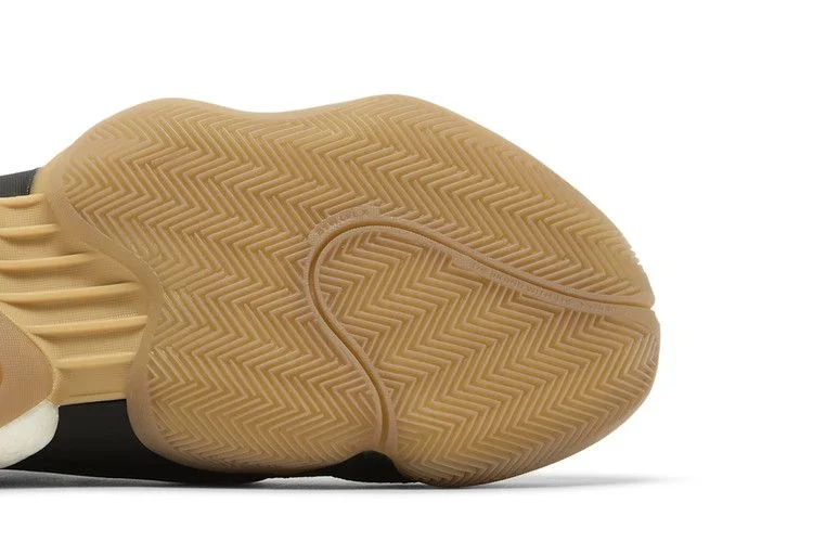Krossovki-Pharrell-x-adidas-Crazy-BYW-X-Black-Gum-4