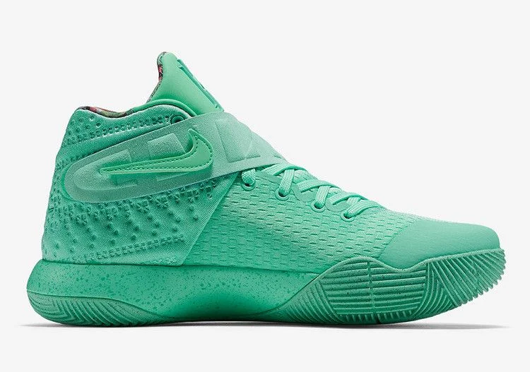 Krossovki-Nike-Kyrie-2-What-The-2