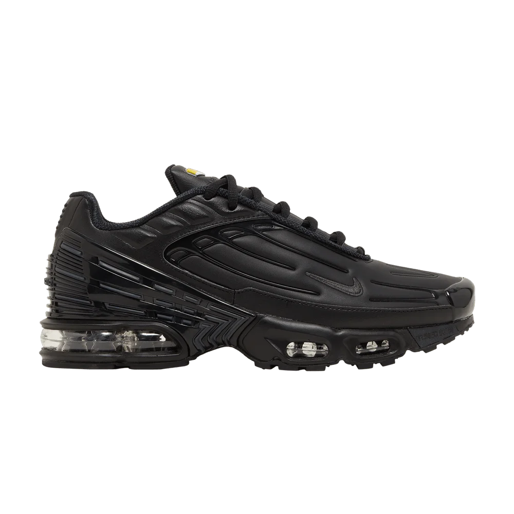 Krossovki-Nike-Air-Max-Plus-3-Leather-Triple-Black