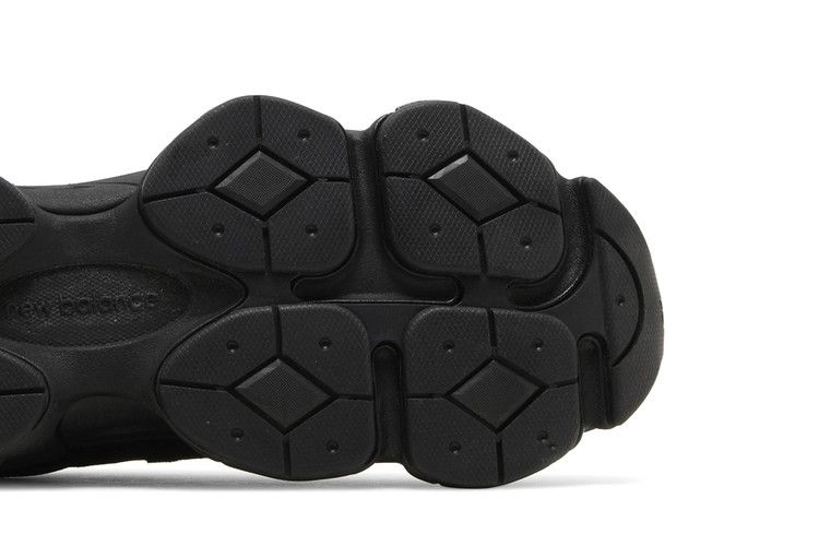 Кроссовки New Balance 9060 'Triple Black Suede Patent'