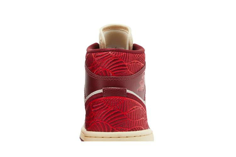 Кроссовки Wmns Air Jordan 1 Mid SE 'Lift Up'