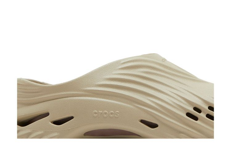 Кроссовки Crocs Echo Wave 'Moth'