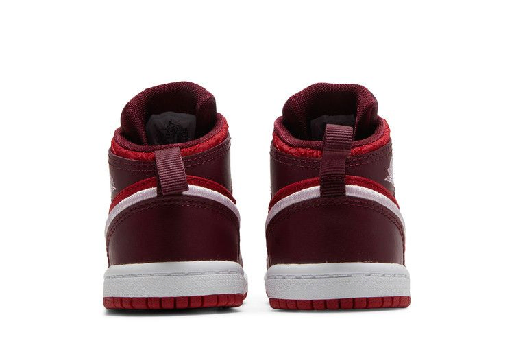air-jordan-1-mid-se-td-red-quilted-av5172-600_05