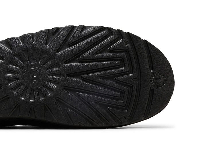 UGG Classic Slip-On Slipper 'Black'