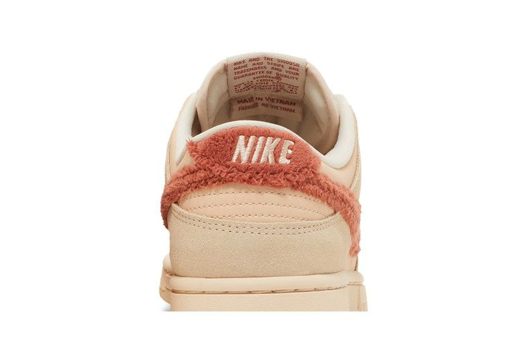 Кроссовки Nike Wmns Dunk Low 'Terry Swoosh'