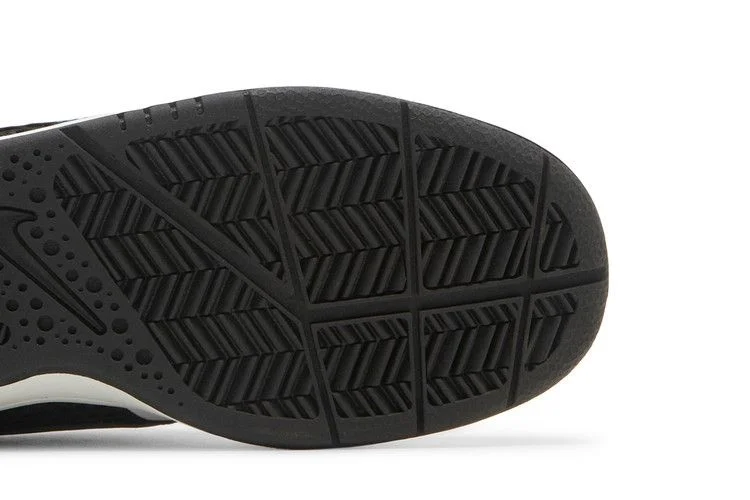 Krossovki-Nike-Cush-JR-6.0-GS-4