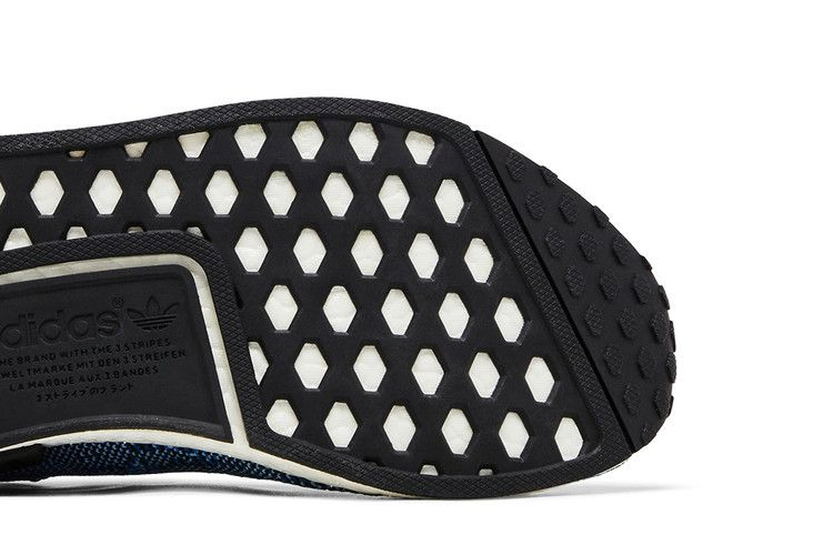 Кроссовки Adidas NMD_R1 'Blue Camo'