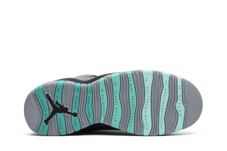 air-jordan-10-bg-lady-liberty-705179-045_03