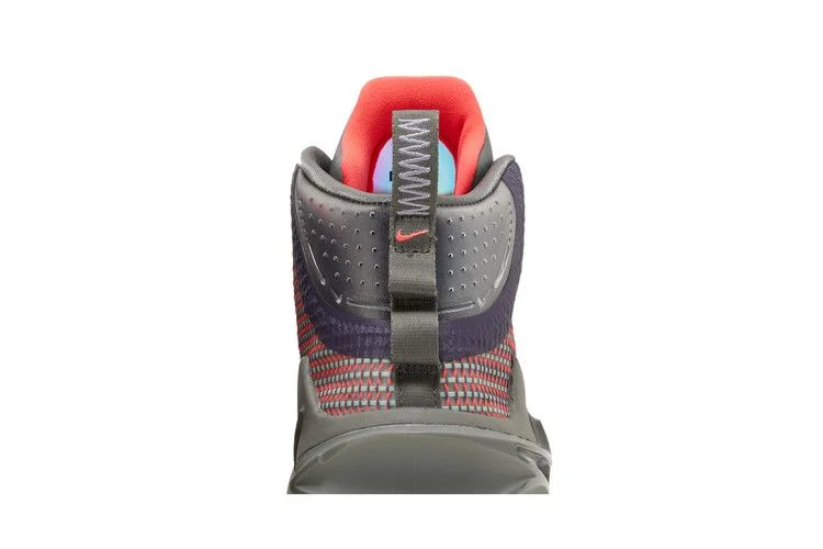 Krossovki-Nike-Air-Zoom-GT-Jump-Chaos-6
