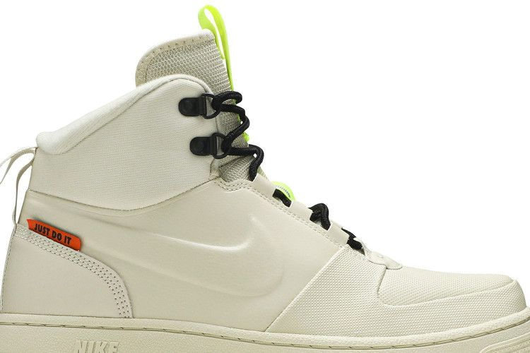Nike Path Winter 'Fossil Volt'
