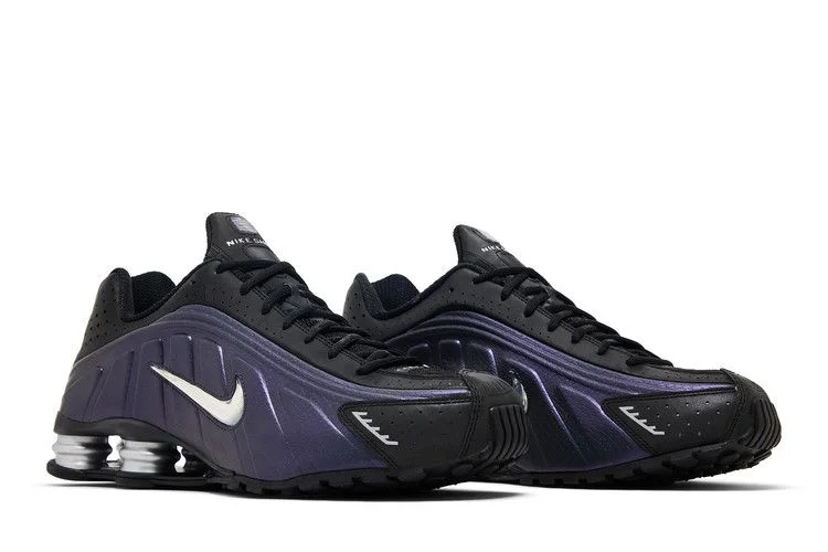 Krossovki-Nike-Shox-R4-Black-Metallic-Silver-Purple-Dynasty-7