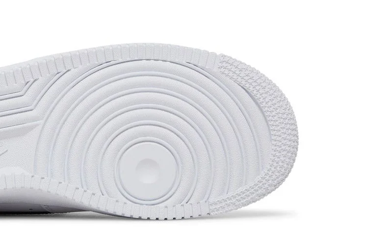 Krossovki-Nike-Air-Force-1-07-Cut-Out-Swoosh-White-Black-4