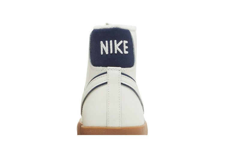 blazer-mid-77-premium-sail-navy-gum-dq7672-100_06